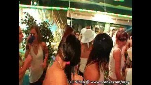 A Jackpot of Cumslurping Sluts at Sex Casino Orgy Party